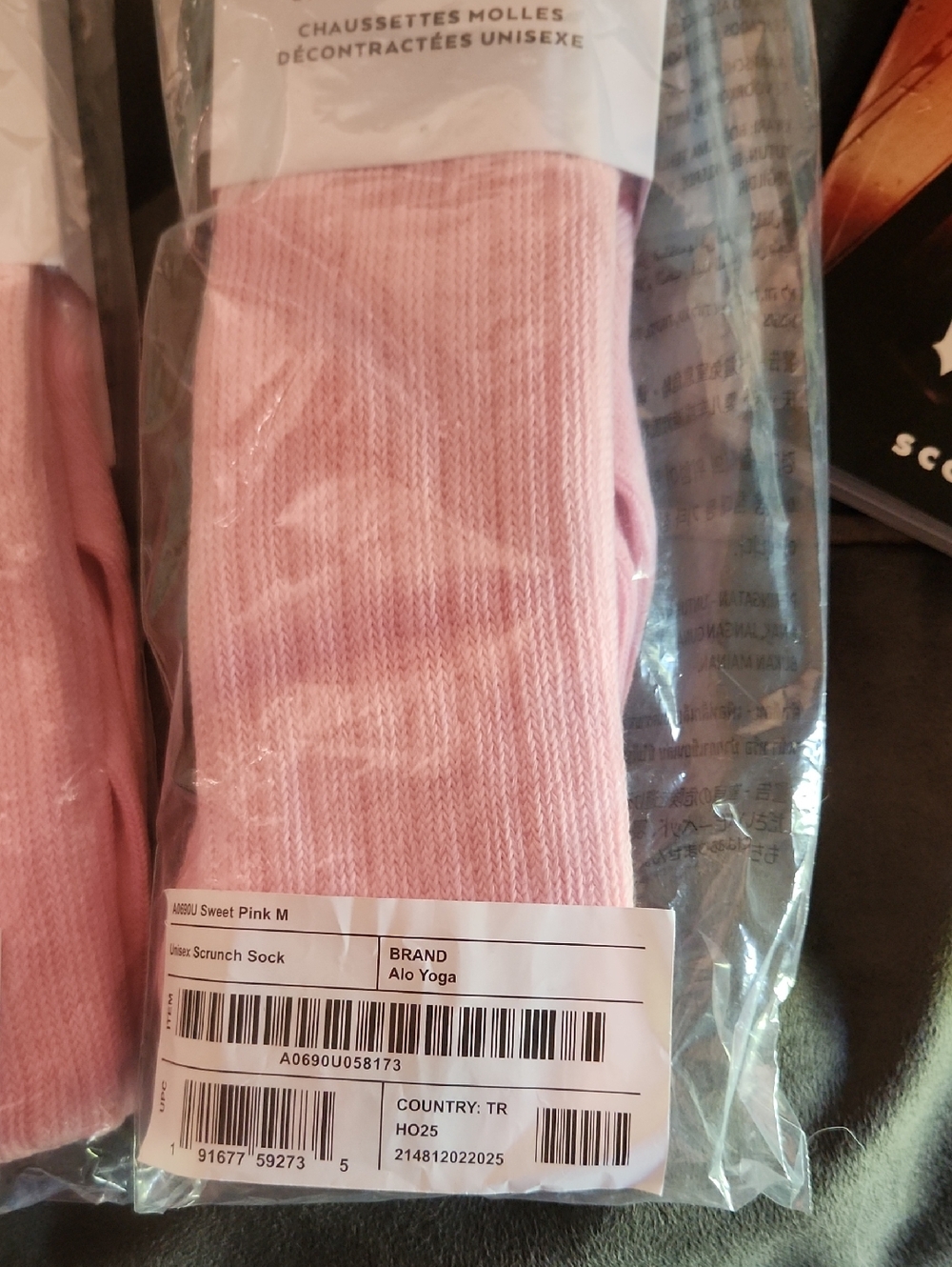ALO Yoga Unisex Scrunch Socks